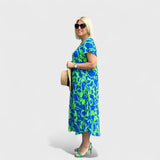 Rita – Virágmintás Elegáns Ruha